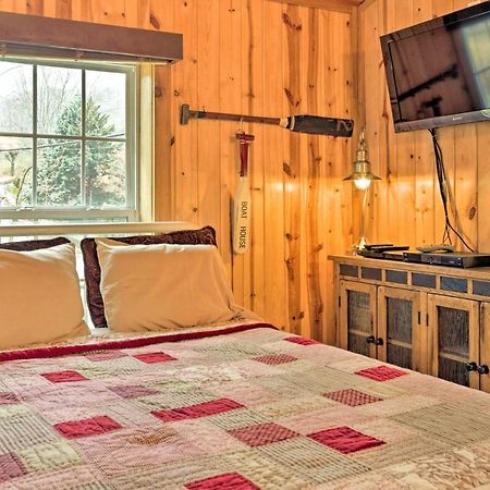 The Boat House Creekside Getaway In Hot Springs! Apartment Bagian luar foto