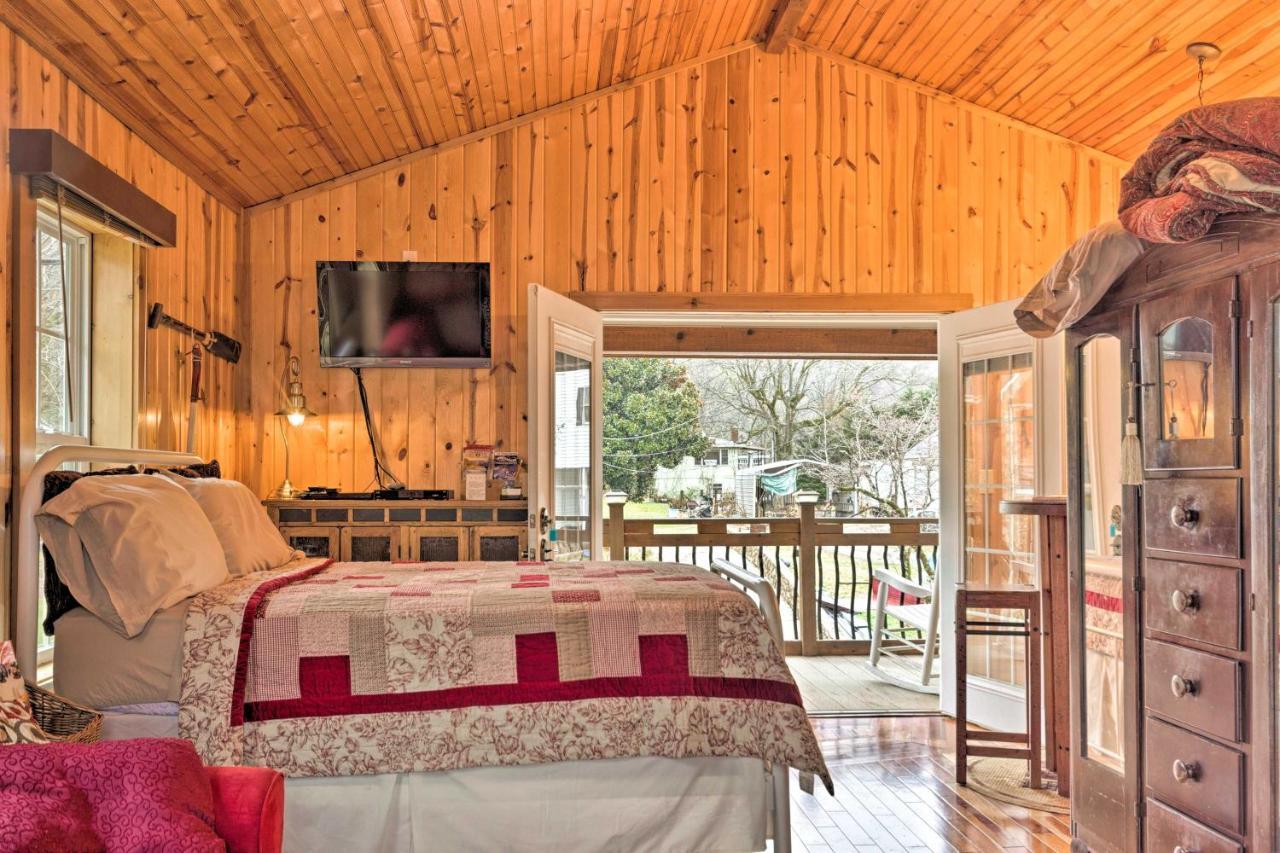 The Boat House Creekside Getaway In Hot Springs! Apartment Bagian luar foto