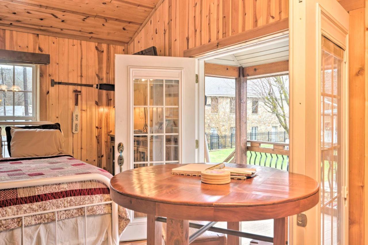 The Boat House Creekside Getaway In Hot Springs! Apartment Bagian luar foto
