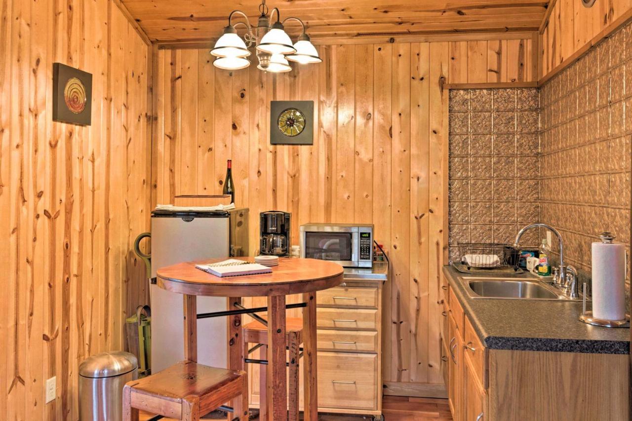 The Boat House Creekside Getaway In Hot Springs! Apartment Bagian luar foto