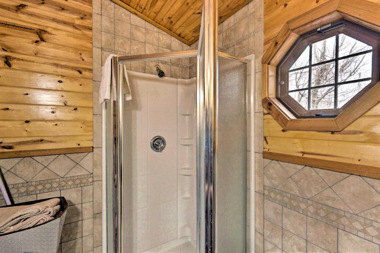 The Boat House Creekside Getaway In Hot Springs! Apartment Bagian luar foto